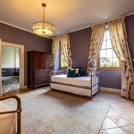 Topside House - Beautiful 7 Bedroom House With Hottub Wifi And Parking Near Bath Wells Frome Oakhill エクステリア 写真