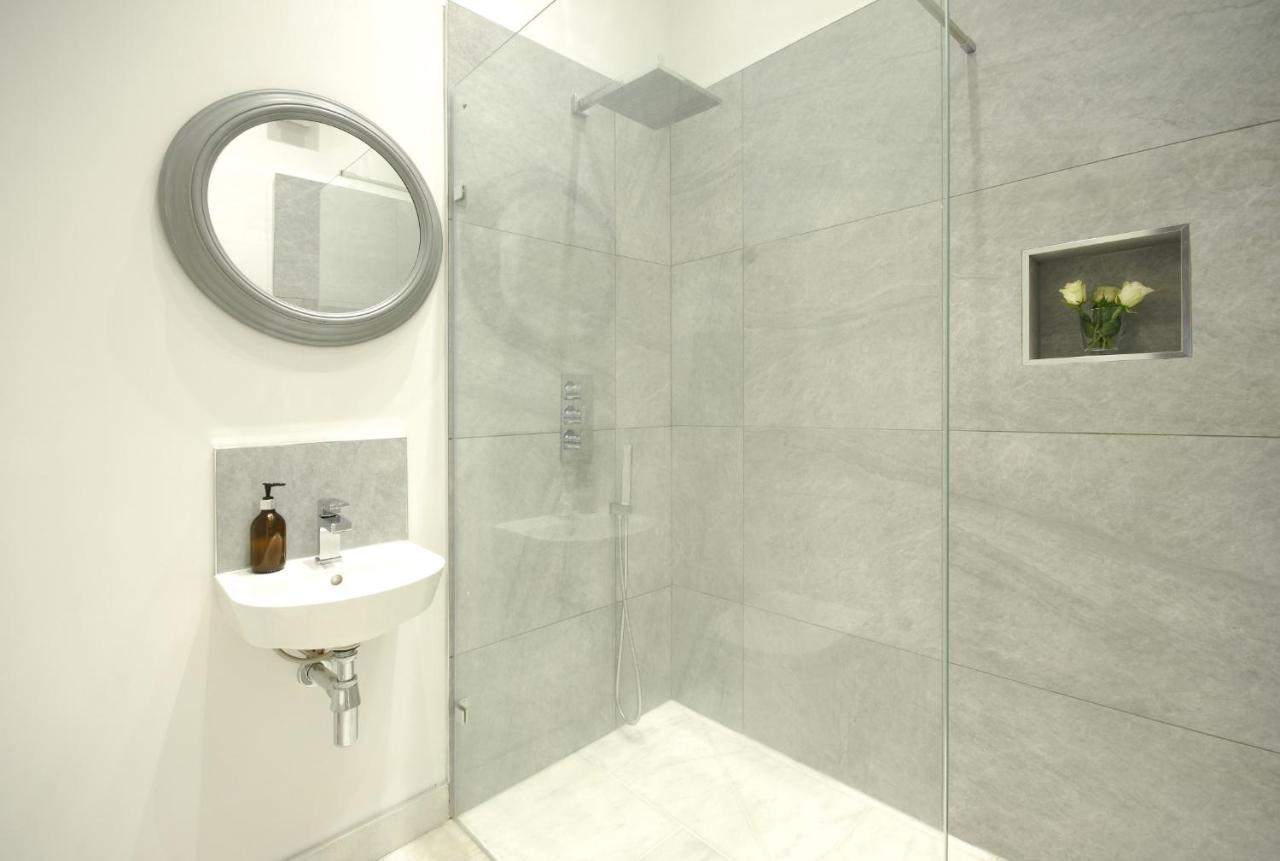 Topside House - Beautiful 7 Bedroom House With Hottub Wifi And Parking Near Bath Wells Frome Oakhill エクステリア 写真
