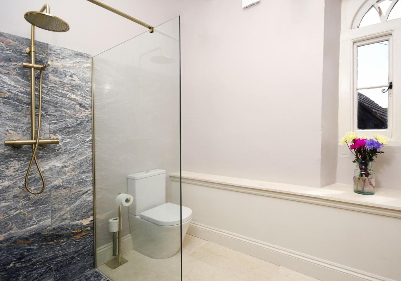 Topside House - Beautiful 7 Bedroom House With Hottub Wifi And Parking Near Bath Wells Frome Oakhill エクステリア 写真