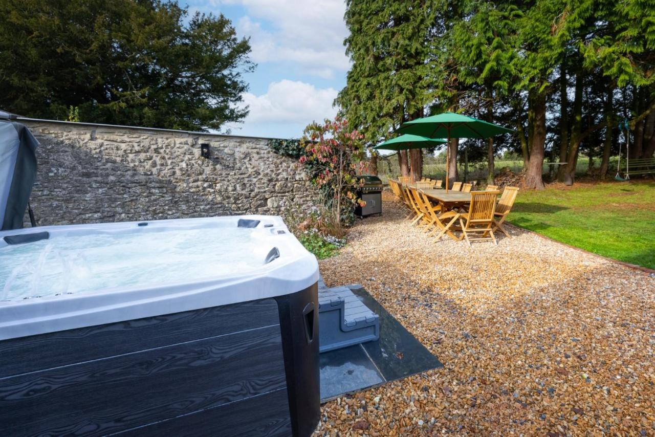 Topside House - Beautiful 7 Bedroom House With Hottub Wifi And Parking Near Bath Wells Frome Oakhill エクステリア 写真