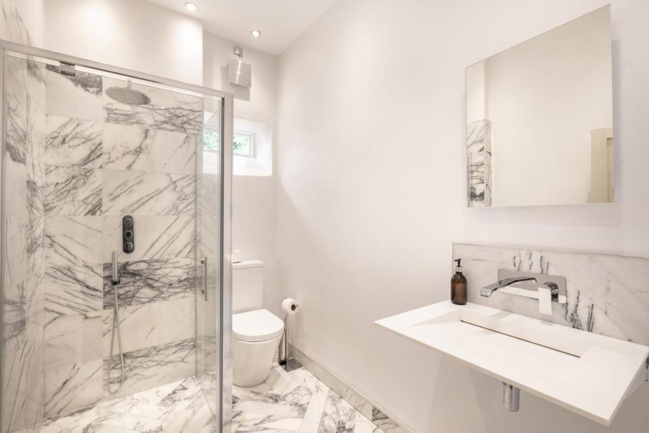 Topside House - Beautiful 7 Bedroom House With Hottub Wifi And Parking Near Bath Wells Frome Oakhill エクステリア 写真