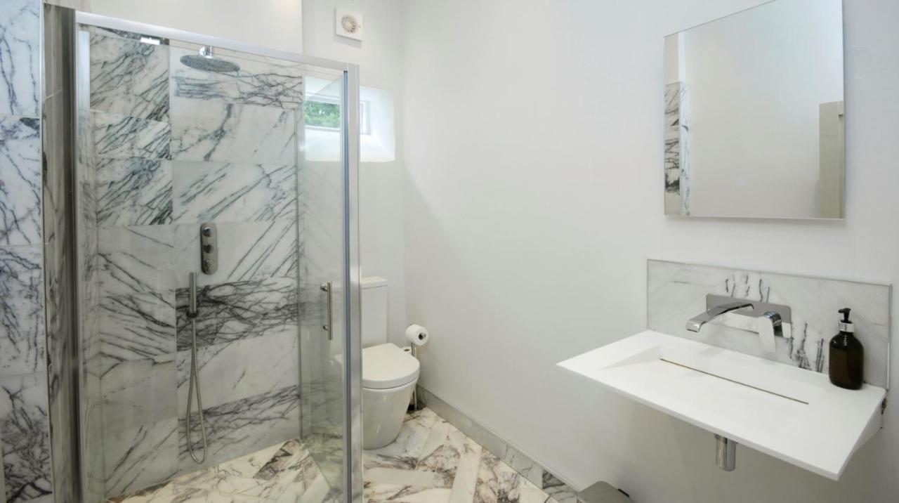 Topside House - Beautiful 7 Bedroom House With Hottub Wifi And Parking Near Bath Wells Frome Oakhill エクステリア 写真