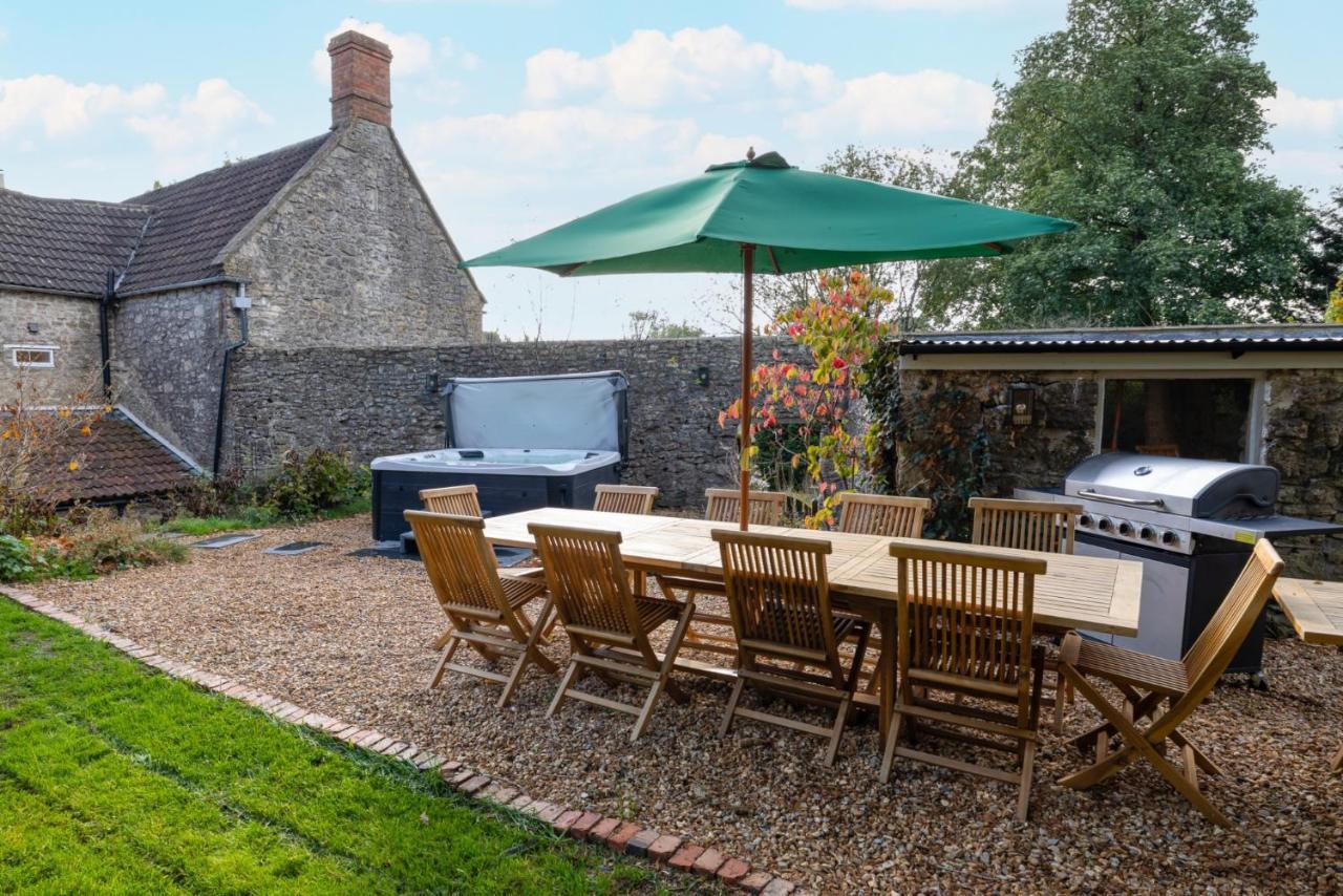 Topside House - Beautiful 7 Bedroom House With Hottub Wifi And Parking Near Bath Wells Frome Oakhill エクステリア 写真