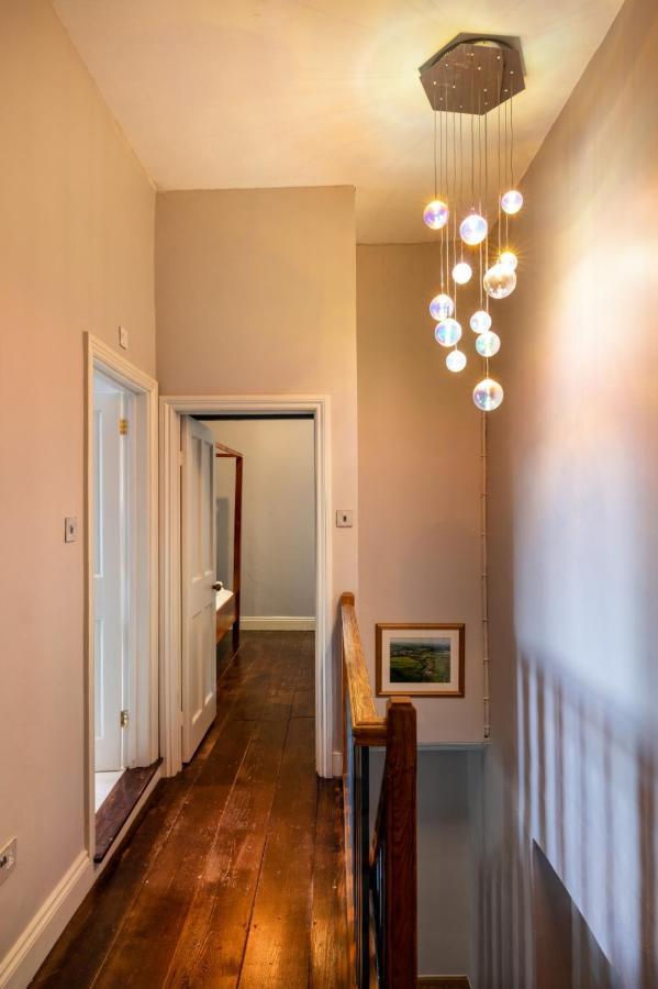 Topside House - Beautiful 7 Bedroom House With Hottub Wifi And Parking Near Bath Wells Frome Oakhill エクステリア 写真